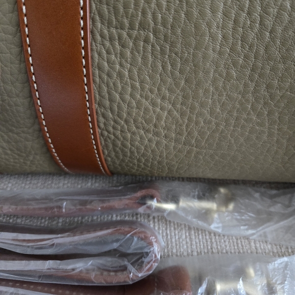 DOONEY & BOURKE NWOT PEBBLE LEATHER SATCHEL w/ coin purse - Picture 4 of 10